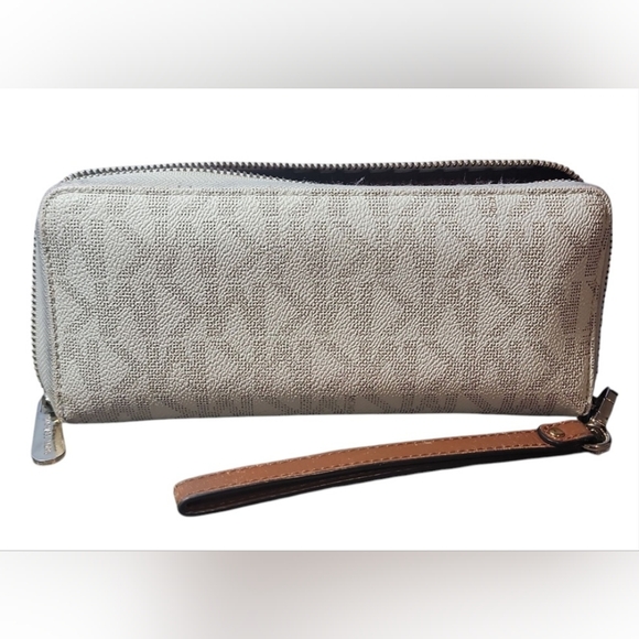 Michael Kors Jet Set Travel Shoulder Bag & Large Wallet Clutch Ivory Brown - Picture 3 of 16